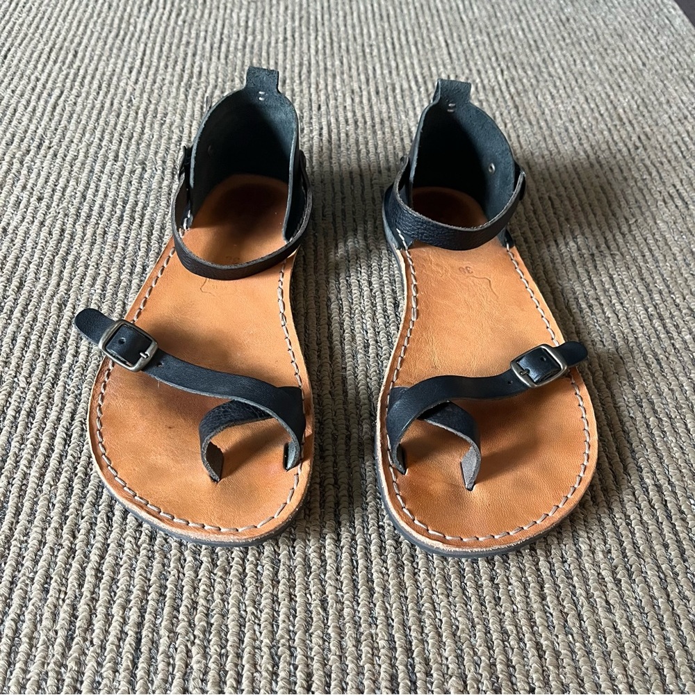 Crupon Barefoot Nomad Nero Black Leather Women’s Sandal Size 8 - Picture 2 of 11